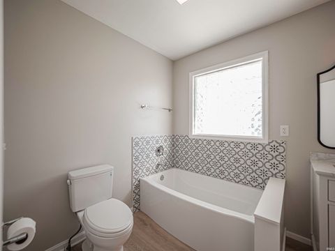 Tiny photo for 4455 E Lincoln Drive, Newburgh, IN 47630 (MLS # 202536135)