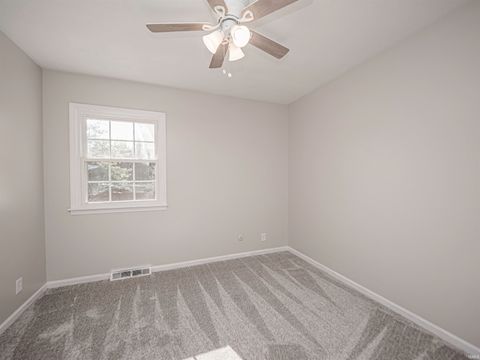 Tiny photo for 4455 E Lincoln Drive, Newburgh, IN 47630 (MLS # 202536135)