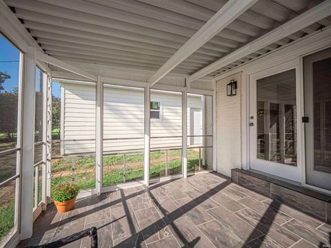 Tiny photo for 4455 E Lincoln Drive, Newburgh, IN 47630 (MLS # 202536135)