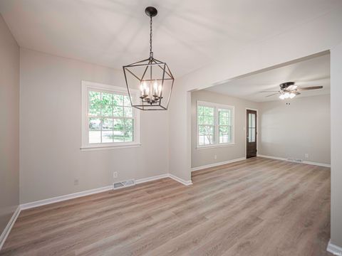 Tiny photo for 4455 E Lincoln Drive, Newburgh, IN 47630 (MLS # 202536135)