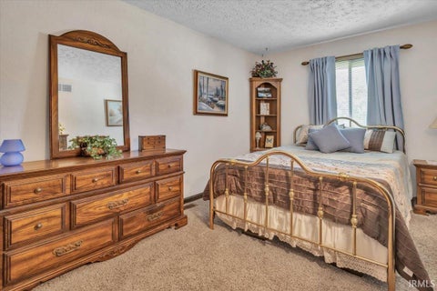 Tiny photo for 5477 E Timberwood Drive, Newburgh, IN 47630 (MLS # 202635187)