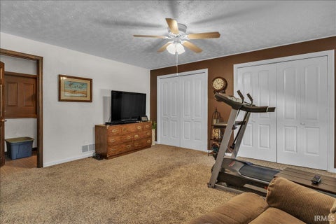 Tiny photo for 5477 E Timberwood Drive, Newburgh, IN 47630 (MLS # 202635187)