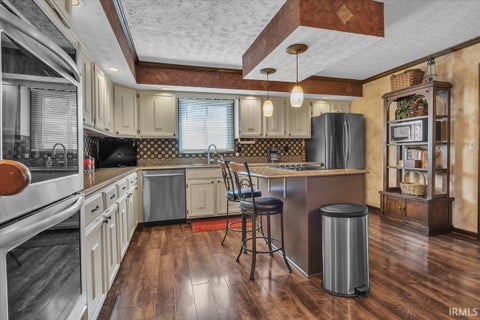 Tiny photo for 5477 E Timberwood Drive, Newburgh, IN 47630 (MLS # 202635187)