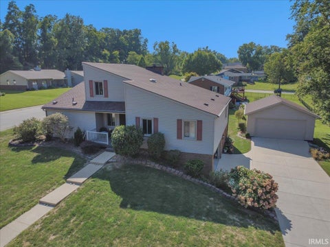 Photo of 5477 E Timberwood Drive, Newburgh, IN 47630 (MLS # 202635187)