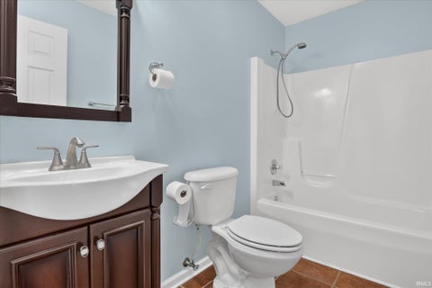 Tiny photo for 1510 Peachtree Lane, Mishawaka, IN 46545 (MLS # 202640083)
