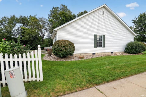 Tiny photo for 1510 Peachtree Lane, Mishawaka, IN 46545 (MLS # 202640083)