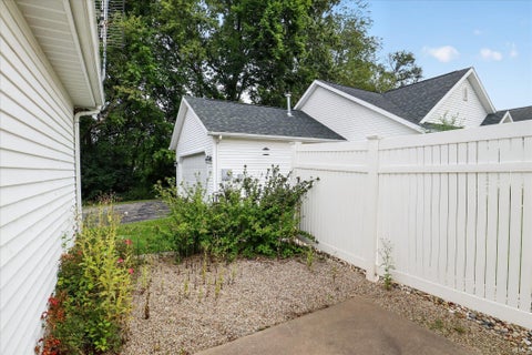 Tiny photo for 1510 Peachtree Lane, Mishawaka, IN 46545 (MLS # 202640083)