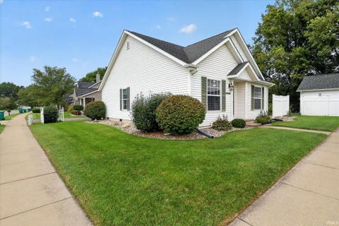 Tiny photo for 1510 Peachtree Lane, Mishawaka, IN 46545 (MLS # 202640083)