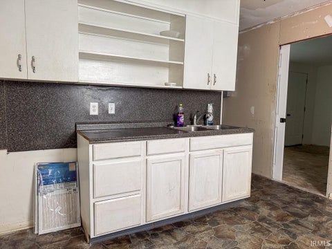 Tiny photo for 635 E North Street, Portland, IN 47371 (MLS # 202643706)