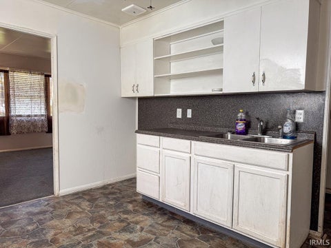 Tiny photo for 635 E North Street, Portland, IN 47371 (MLS # 202643706)
