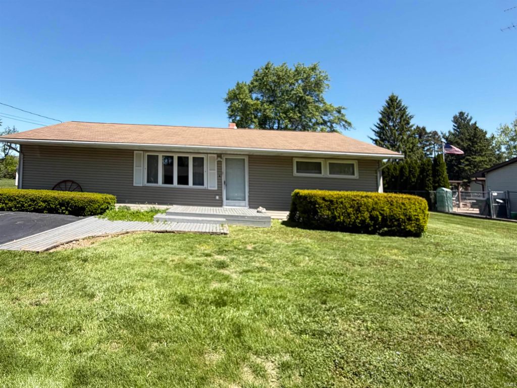 Photo of 505 Albert Street, Valparaiso, IN 46383 (MLS # 202617786)