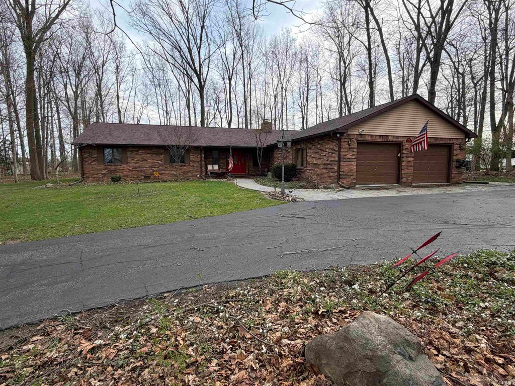 Photo of 2497 W Lynn Lane, Peru, IN 46970 (MLS # 202611575)