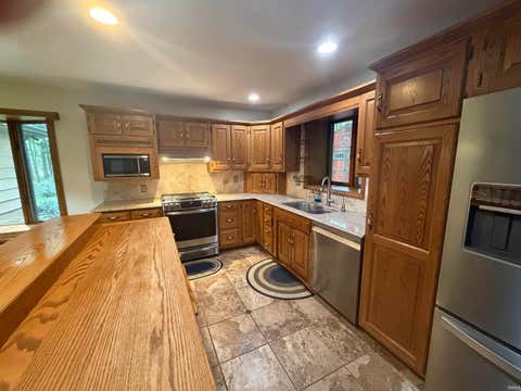 Tiny photo for 2497 W Lynn Lane, Peru, IN 46970 (MLS # 202611575)