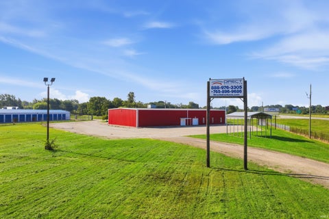 Photo of 4400 E Centennial Avenue, Muncie, IN 47303 (MLS # 202635251)