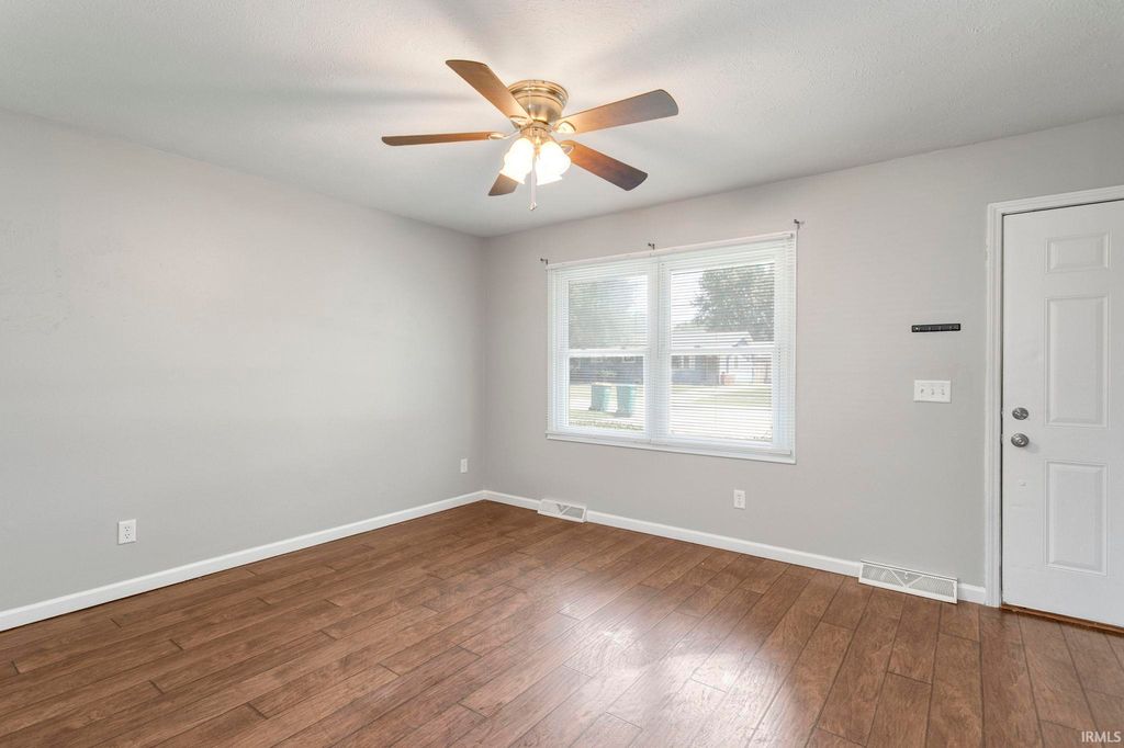 Photo of 307 N Walnut Street, Mishawaka, IN 46544 (MLS # 202630035)