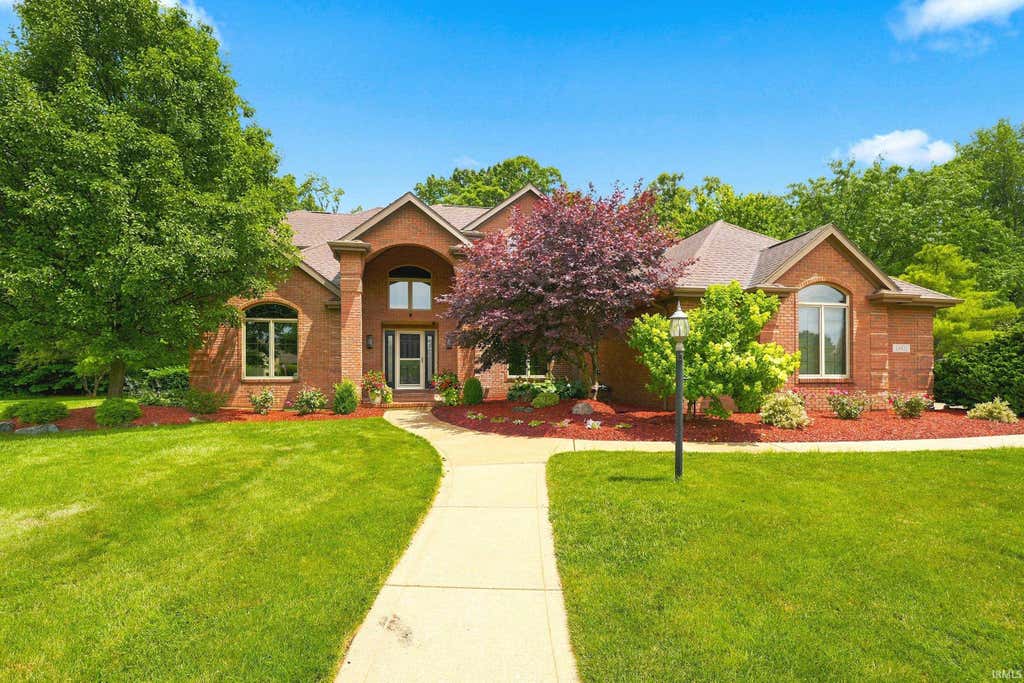 Photo of 10902 Sherrelwood Court, Fort Wayne, IN 46845 (MLS # 202627802)
