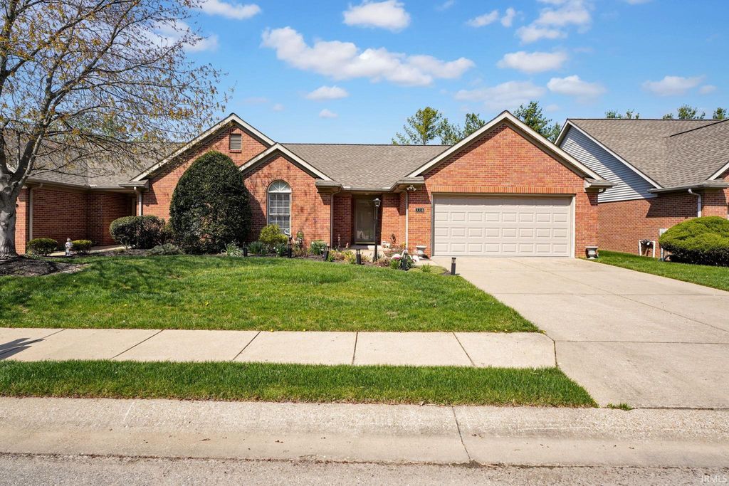 Photo of 3314 Renee Dr. Common, Evansville, IN 47711 (MLS # 202610460)