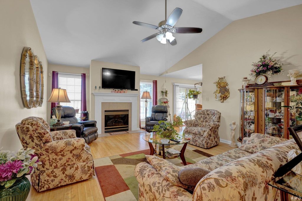 Photo of 3314 Renee Dr. Common, Evansville, IN 47711 (MLS # 202610460)