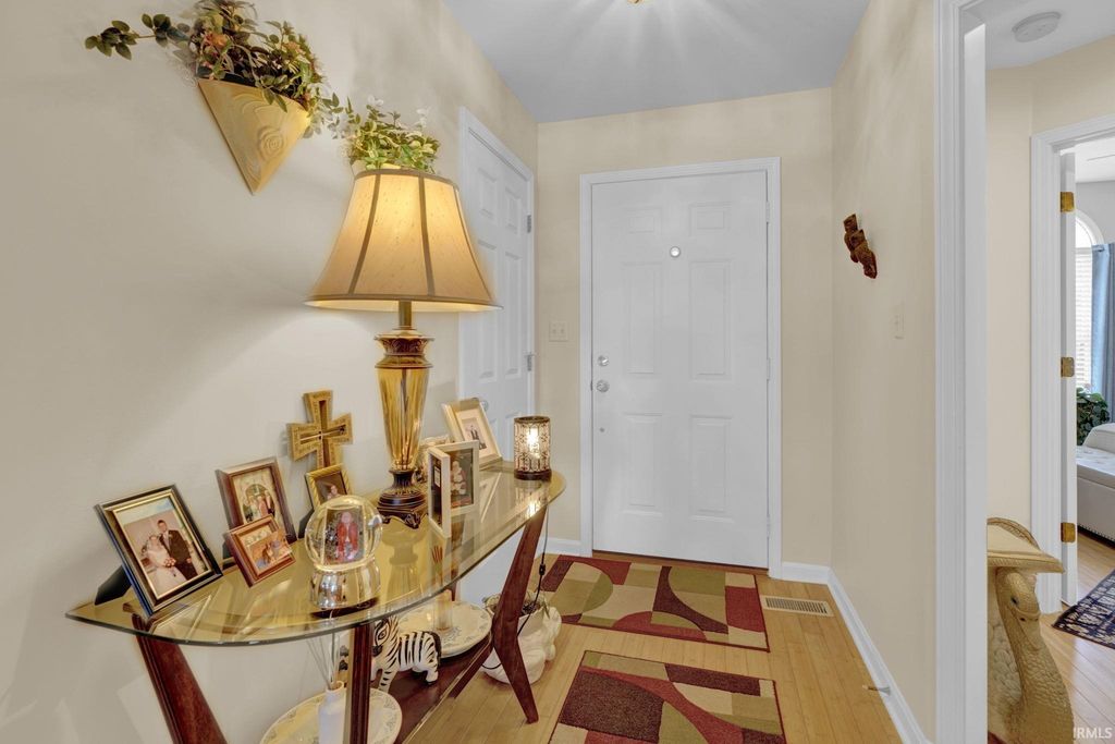 Photo of 3314 Renee Dr. Common, Evansville, IN 47711 (MLS # 202610460)