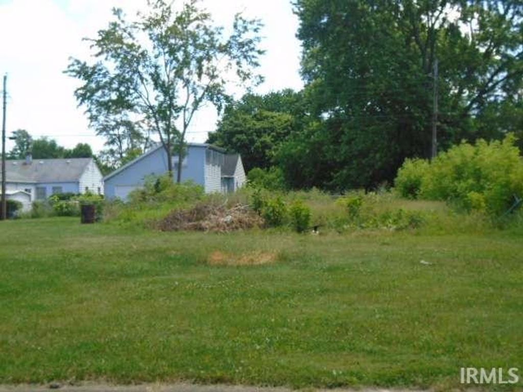 Photo of 210 N Illinois Street, South Bend, IN 46619 (MLS # 202613606)