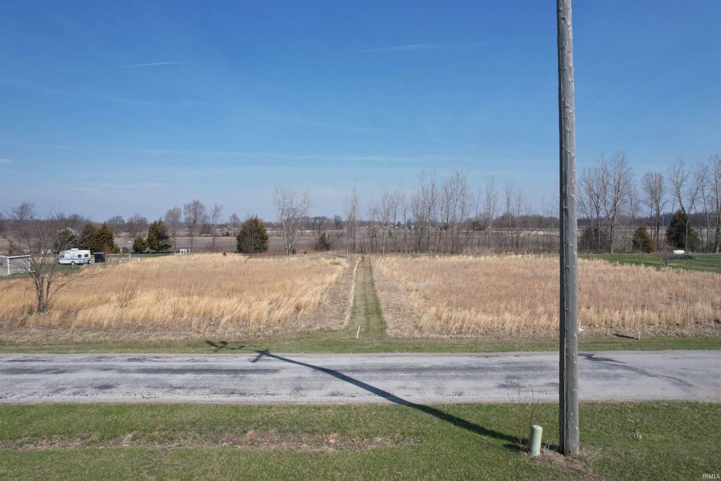 Photo of 2913 E 225 N #13, Monticello, IN 47960 (MLS # 202610205)