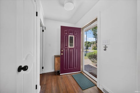 Tiny photo for 630 Northwood Drive, South Bend, IN 46617 (MLS # 202642090)