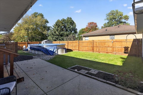 Tiny photo for 630 Northwood Drive, South Bend, IN 46617 (MLS # 202642090)