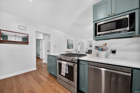 Tiny photo for 630 Northwood Drive, South Bend, IN 46617 (MLS # 202642090)