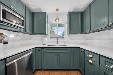 Tiny photo for 630 Northwood Drive, South Bend, IN 46617 (MLS # 202642090)