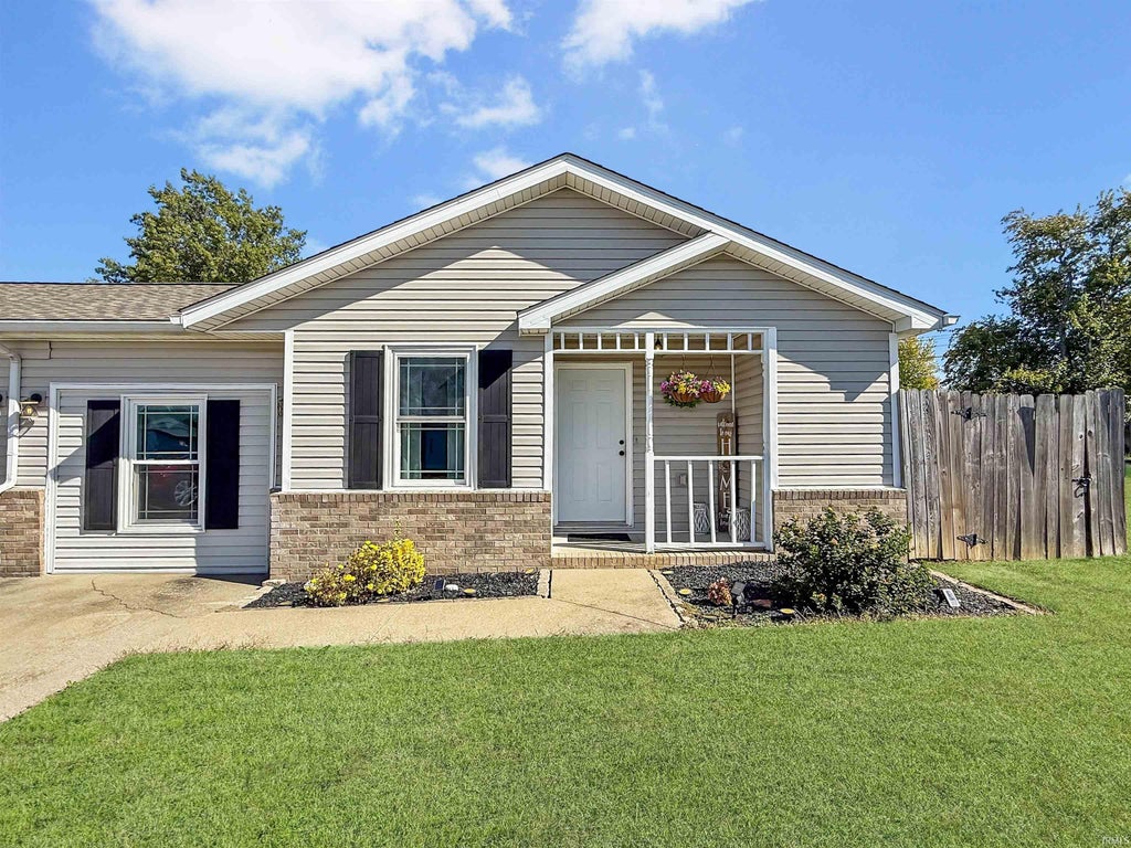 Photo of 1106 Chariton Drive, Boonville, IN 47601 (MLS # 202644522)