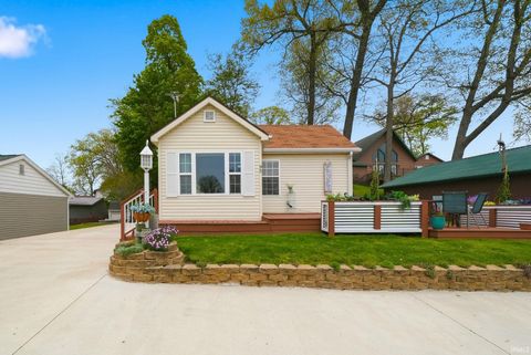 Photo of 95 133 Turkey Lake Lane, Lagrange, IN 46761 (MLS # 202618031)