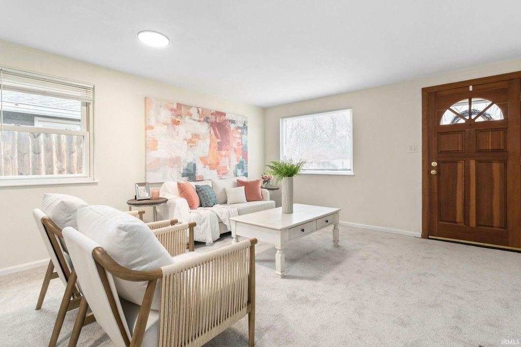 Photo of 2205 Parkview Place, South Bend, IN 46616 (MLS # 202611416)