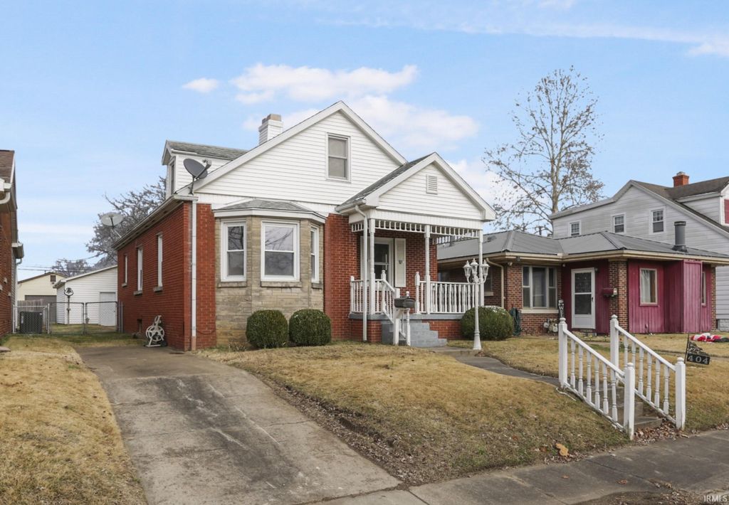 Photo of 404 Wedeking Avenue, Evansville, IN 47711 (MLS # 202548261)