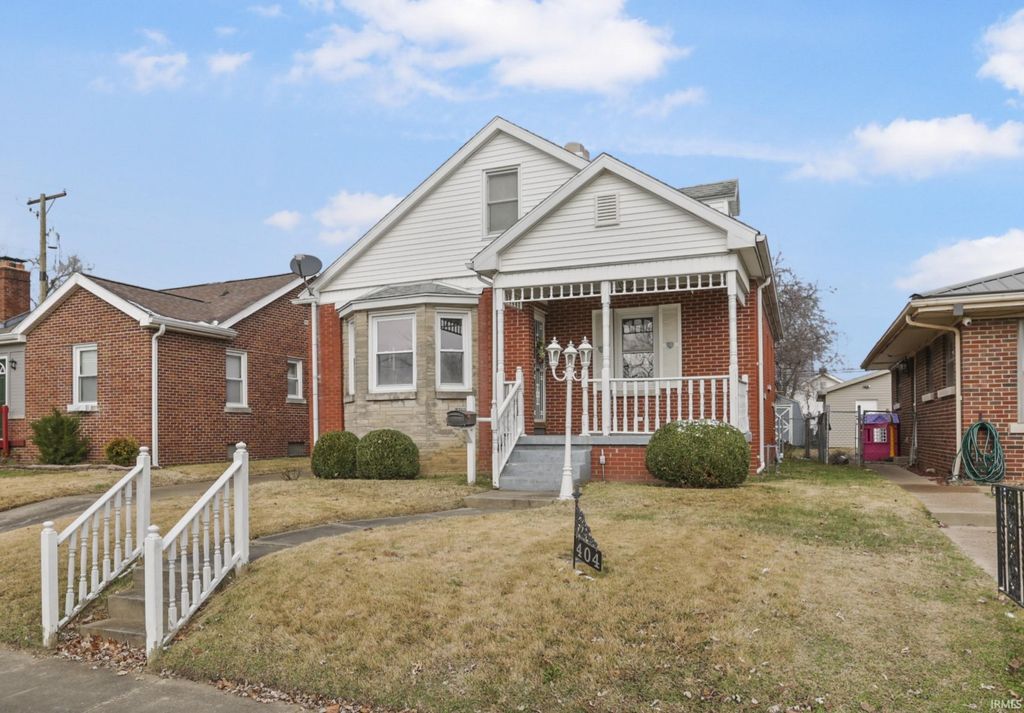 Photo of 404 Wedeking Avenue, Evansville, IN 47711 (MLS # 202548261)