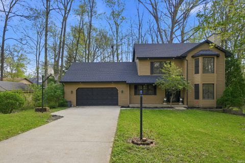 Photo of 5117 Larekit Lane, Fort Wayne, IN 46804 (MLS # 202616047)