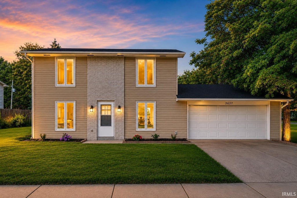 Photo of 3627 Iowa Court, Fort Wayne, IN 46815 (MLS # 202644279)