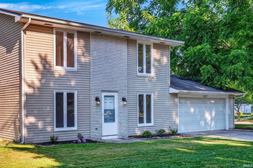 Photo of 3627 Iowa Court, Fort Wayne, IN 46815 (MLS # 202644279)