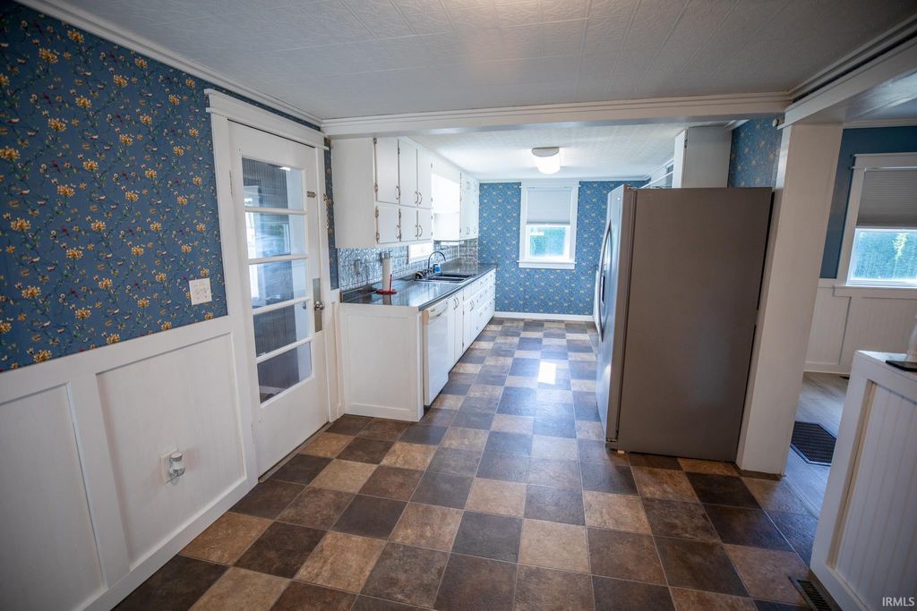 Photo of 3525 State Road 10, Bourbon, IN 46504 (MLS # 202539569)
