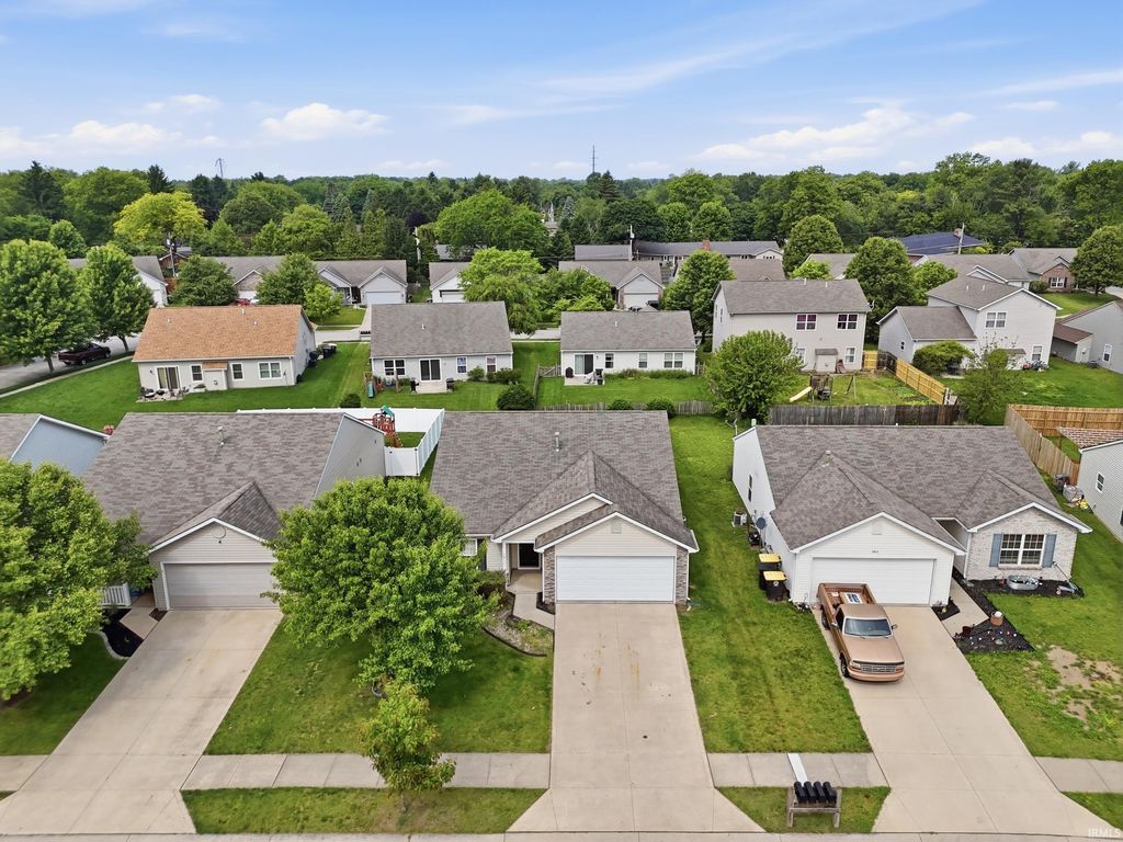 Photo of 3911 Nadina Cove, Fort Wayne, IN 46815 (MLS # 202621051)