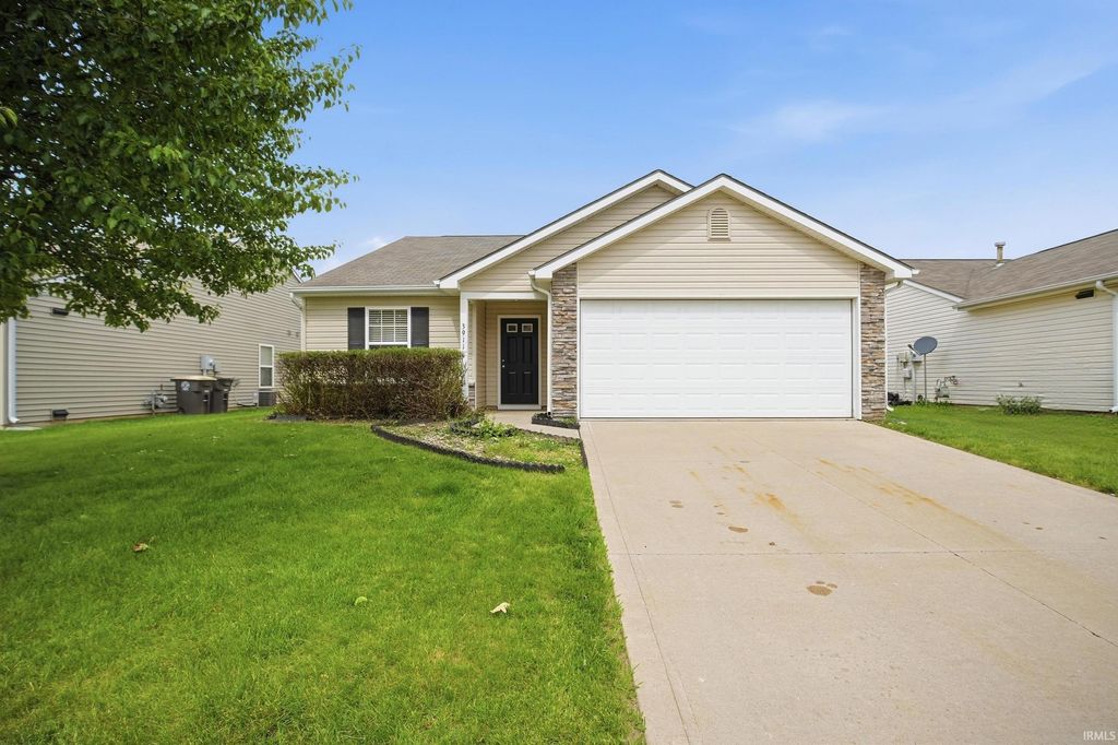 Photo of 3911 Nadina Cove, Fort Wayne, IN 46815 (MLS # 202621051)