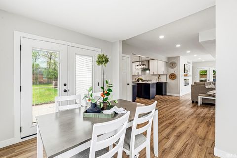 Tiny photo for 601 Howard Street, South Bend, IN 46617 (MLS # 202618421)