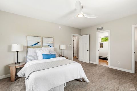 Tiny photo for 601 Howard Street, South Bend, IN 46617 (MLS # 202618421)