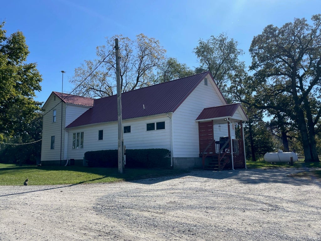 Photo of 1756 N 475 East, Francesville, IN 47946 (MLS # 202643112)