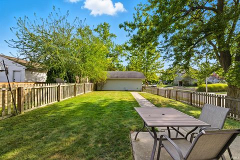 Tiny photo for 1501 Franklin Street, Lafayette, IN 47905 (MLS # 202540266)