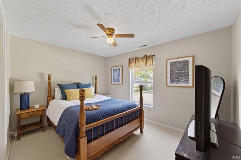 Tiny photo for 1501 Franklin Street, Lafayette, IN 47905 (MLS # 202540266)
