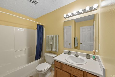 Tiny photo for 1501 Franklin Street, Lafayette, IN 47905 (MLS # 202540266)