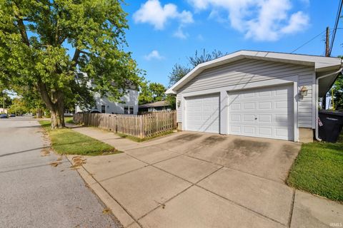 Tiny photo for 1501 Franklin Street, Lafayette, IN 47905 (MLS # 202540266)