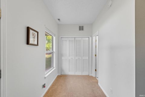 Tiny photo for 1501 Franklin Street, Lafayette, IN 47905 (MLS # 202540266)