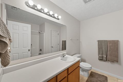 Tiny photo for 1501 Franklin Street, Lafayette, IN 47905 (MLS # 202540266)