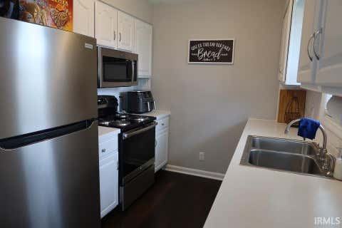 Tiny photo for 453 Sunset Drive, Mount Vernon, IN 47620 (MLS # 202622410)